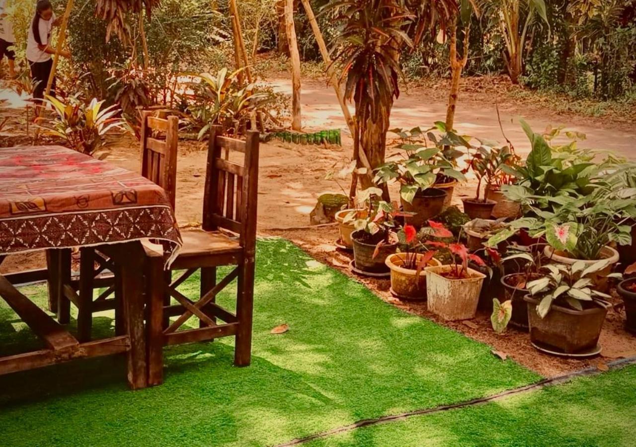 Phayam Garden Resort Koh Phayam Bagian luar foto